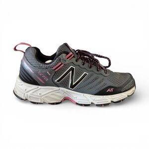 New Balance 573 All Terrain Women’s Trail Running Hiking Shoes Gray Pink Size 7